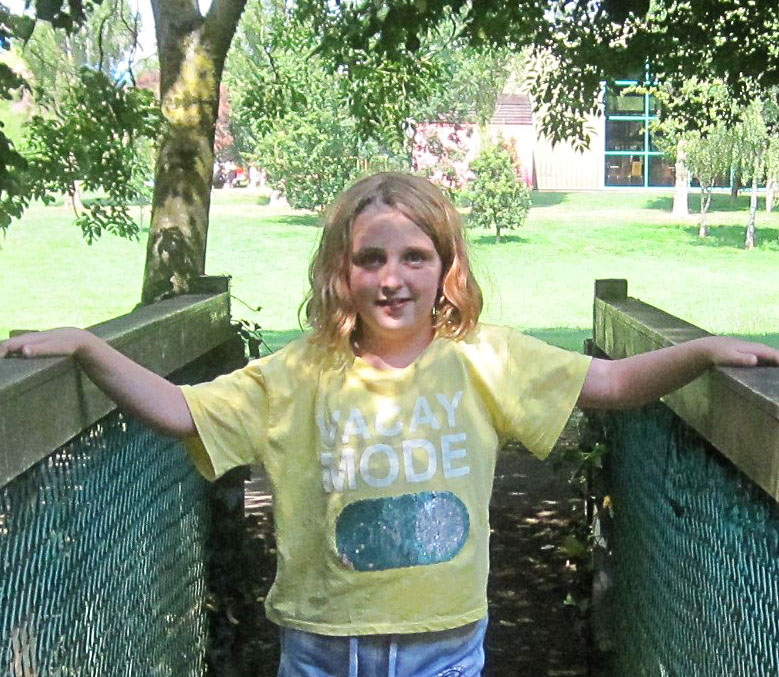 Harriet wearing her LOC scoliosis brace, barely visible under clothing