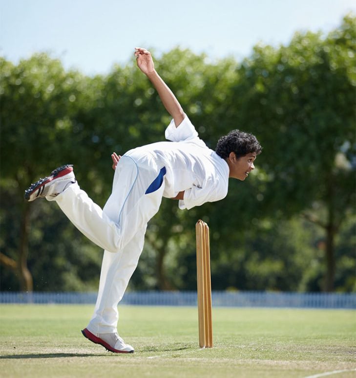 Fast bowling cricket player prone to pars fracture or spondylolysis